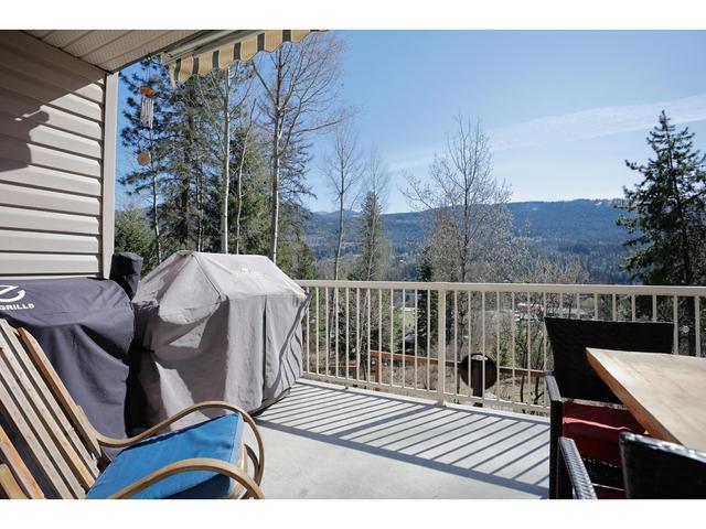 5820 Woodland Drive, House detached with 4 bedrooms, 4 bathrooms and null parking in Central Kootenay F BC | Image 43