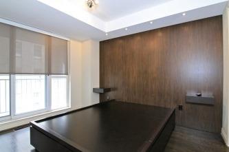 901 - 80 Cumberland St, Condo with 2 bedrooms, 3 bathrooms and 1 parking in Toronto ON | Image 13