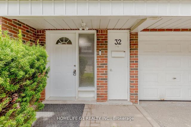 32 Trailridge Cres, Townhouse with 3 bedrooms, 3 bathrooms and 2 parking in Toronto ON | Image 34