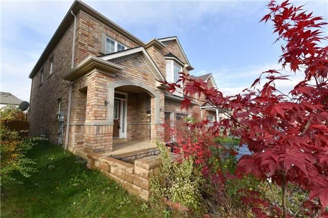 6 Howlett Cres, House detached with 4 bedrooms, 4 bathrooms and 2 parking in Ajax ON | Image 2