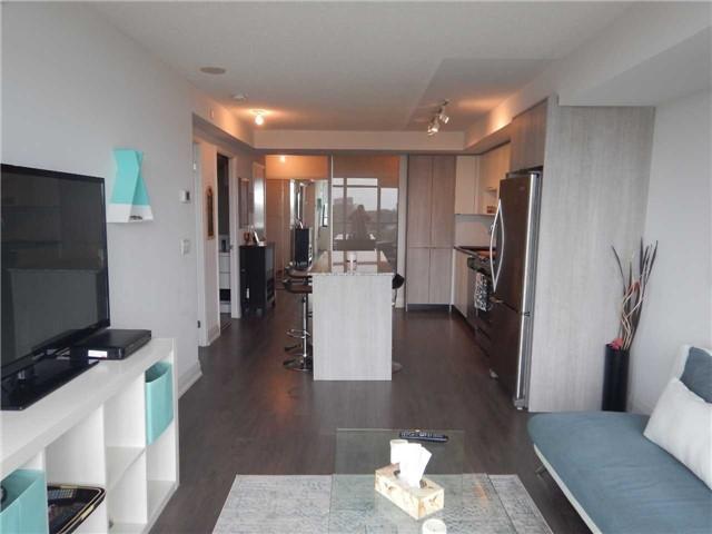 601 - 9 Valhalla Inn Rd, Condo with 1 bedrooms, 1 bathrooms and 1 parking in Toronto ON | Image 5