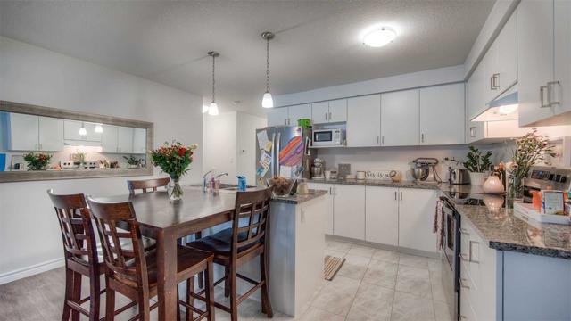 86 Hollybrook Tr, House attached with 3 bedrooms, 3 bathrooms and 3 parking in Kitchener ON | Image 18