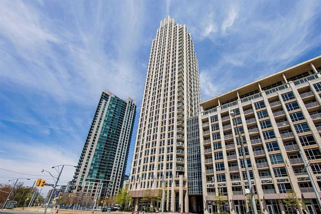 2001 - 628 Fleet St, Condo with 2 bedrooms, 2 bathrooms and 1 parking in Toronto ON | Card Image