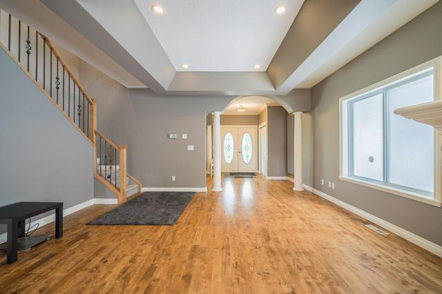 505 17 Avenue Nw, Home with 6 bedrooms, 3 bathrooms and 2 parking in Calgary AB | Image 7