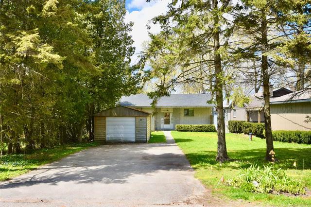 35 Heyden Ave, House detached with 2 bedrooms, 2 bathrooms and 5 parking in Orillia ON | Image 1