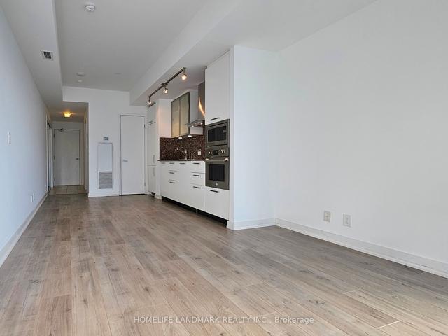 3908 - 12 York St, Condo with 0 bedrooms, 1 bathrooms and 0 parking in Toronto ON | Image 12