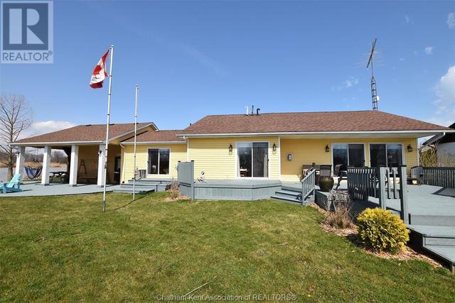 18386 Lagonda Crescent, House detached with 2 bedrooms, 2 bathrooms and null parking in Chatham Kent ON | Image 3