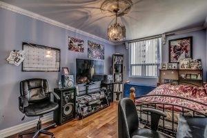 1001 - 3420 Eglinton Ave, Condo with 3 bedrooms, 2 bathrooms and 1 parking in Toronto ON | Image 10