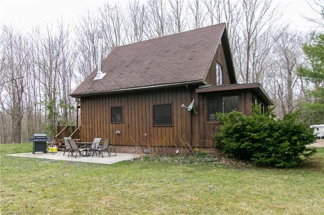 2096 Bruce Road 9, House detached with 3 bedrooms, 1 bathrooms and 12 parking in Northern Bruce Peninsula ON | Image 34
