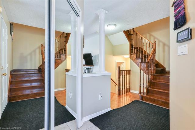 3295 Raindance Crescent, House semidetached with 3 bedrooms, 2 bathrooms and 3 parking in Mississauga ON | Image 5