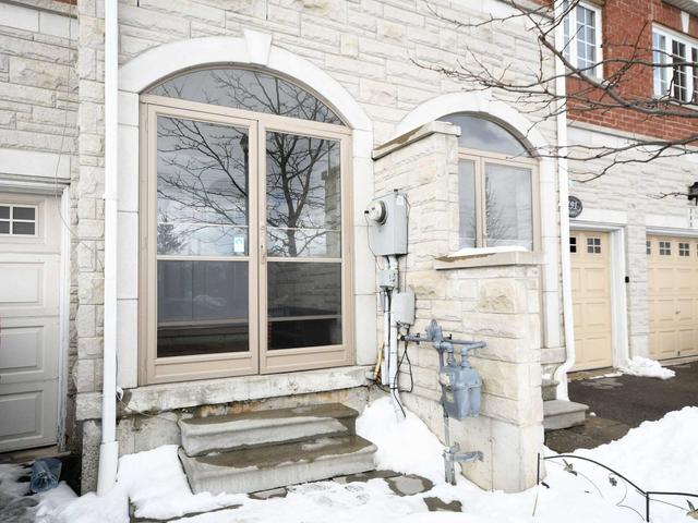 793 Candlestick Circ, House attached with 3 bedrooms, 4 bathrooms and 2 parking in Mississauga ON | Image 23
