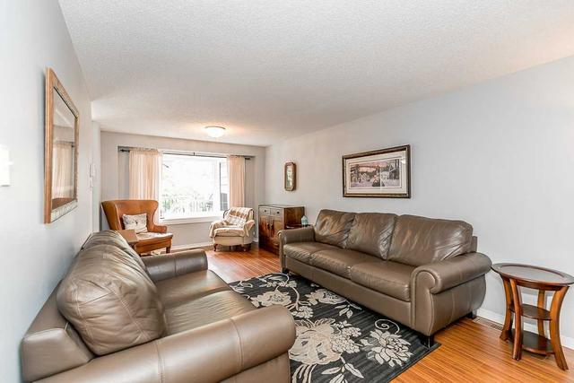78 Pheasant Crt, House detached with 3 bedrooms, 2 bathrooms and 4 parking in Orangeville ON | Image 6