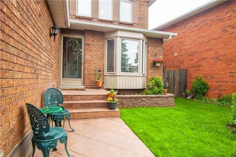 31 Porteous Circ, House detached with 3 bedrooms, 4 bathrooms and 4 parking in Brampton ON | Image 2