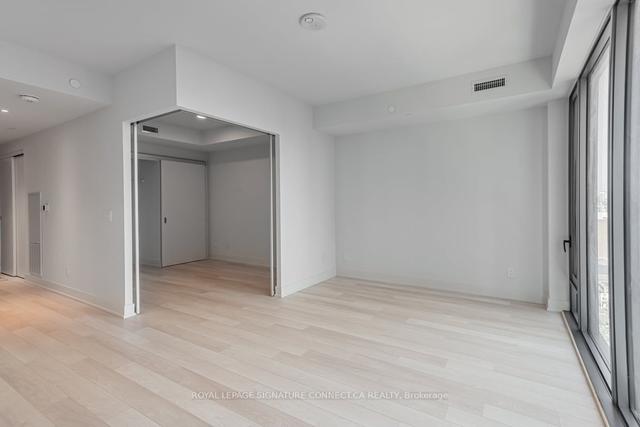 1607 - 8 Cumberland St, Condo with 1 bedrooms, 1 bathrooms and 0 parking in Toronto ON | Image 5