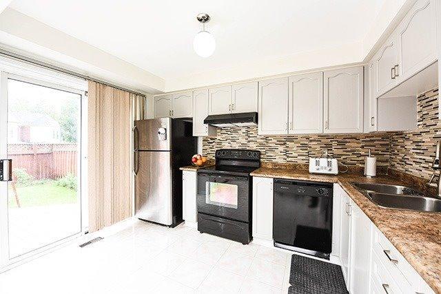 195 Fernforest Dr, House semidetached with 3 bedrooms, 4 bathrooms and 2 parking in Brampton ON | Image 7