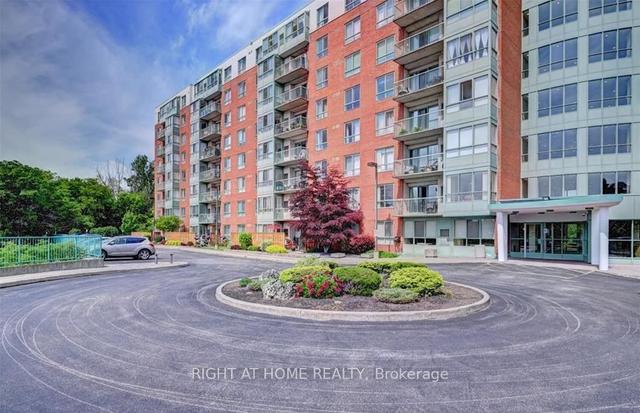 606 - 30 Blue Springs Dr, Condo with 2 bedrooms, 2 bathrooms and 1 parking in Waterloo ON | Image 22