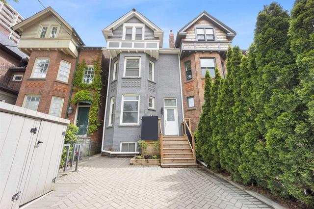 69 Sussex Ave, House semidetached with 6 bedrooms, 4 bathrooms and 0 parking in Toronto ON | Image 28