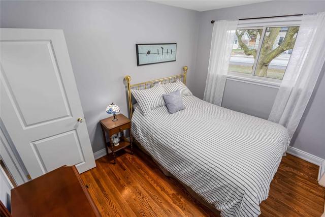 404 Cochrane St, House detached with 3 bedrooms, 2 bathrooms and 9 parking in Whitby ON | Image 10