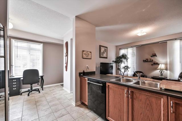 20 Lindcrest Manr, House detached with 3 bedrooms, 3 bathrooms and 1 parking in Markham ON | Image 9