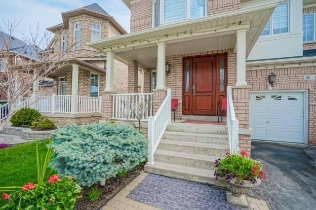 6 Manley Ave, House detached with 4 bedrooms, 4 bathrooms and 4 parking in Whitchurch Stouffville ON | Image 2