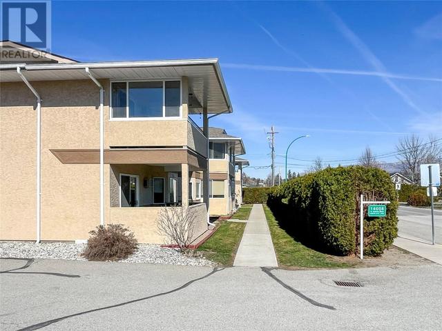 18 - 14008 Victoria Road, House attached with 2 bedrooms, 1 bathrooms and 1 parking in Summerland BC | Image 2
