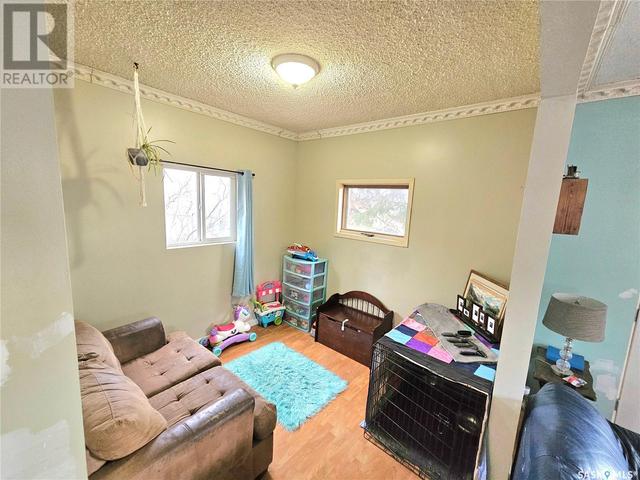 464 1st Avenue E, House detached with 4 bedrooms, 2 bathrooms and null parking in Melville SK | Image 10