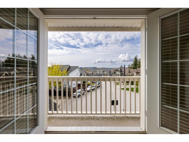 6076 163a Street, House detached with 3 bedrooms, 3 bathrooms and 6 parking in Surrey BC | Image 33
