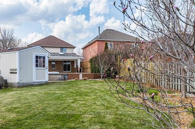 39 Cove Cres, House detached with 3 bedrooms, 3 bathrooms and 4 parking in Hamilton ON | Image 26