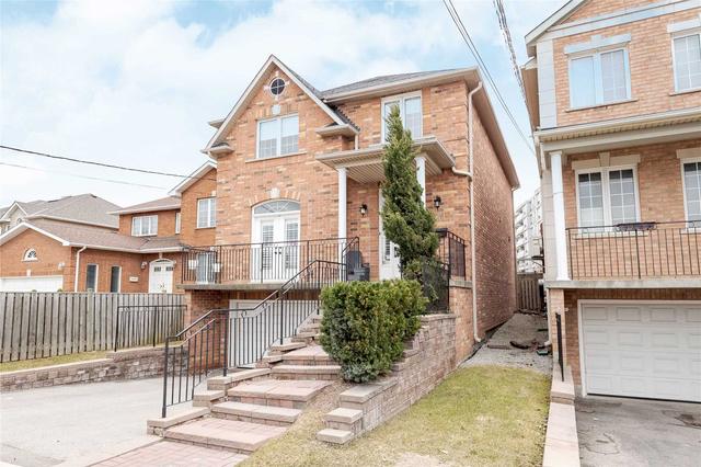 249 Cocksfield Ave, House detached with 3 bedrooms, 4 bathrooms and 3 parking in Toronto ON | Image 12