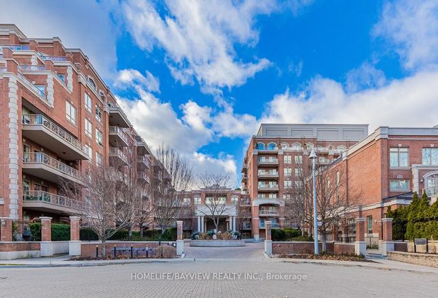 427 - 20 Burkebrook Pl, Condo with 1 bedrooms, 2 bathrooms and 1 parking in Toronto ON | Image 1