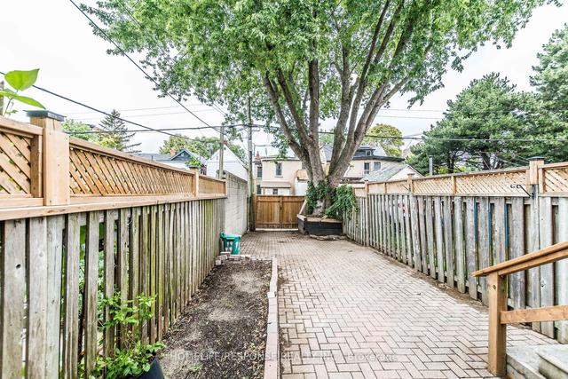 upper - 20 Golden Ave, House semidetached with 3 bedrooms, 1 bathrooms and 2 parking in Toronto ON | Image 20