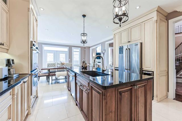 98 Isaiah Dr, House detached with 4 bedrooms, 5 bathrooms and 6 parking in Vaughan ON | Image 7