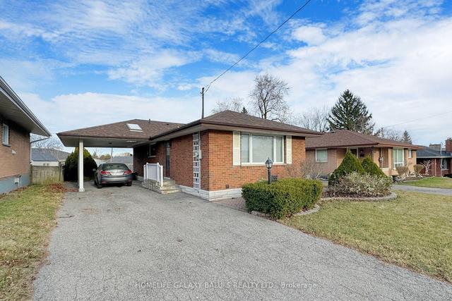 633 Gibbons St, House detached with 3 bedrooms, 2 bathrooms and 5 parking in Oshawa ON | Image 32