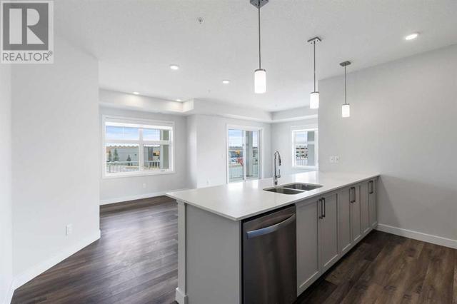 202, - 255 Les Jardins Park Se, Condo with 2 bedrooms, 2 bathrooms and 1 parking in Calgary AB | Image 13