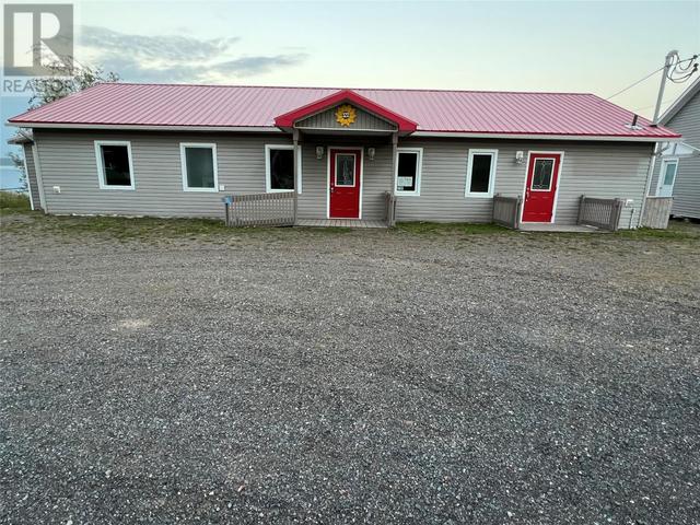122 Main Street, House other with 1 bedrooms, 2 bathrooms and null parking in Northern Arm NL | Image 1