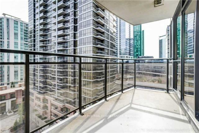 1003 - 33 Sheppard Ave E, Condo with 2 bedrooms, 2 bathrooms and 1 parking in Toronto ON | Image 3