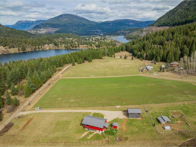 2346 Upper Glade Road, House detached with 2 bedrooms, 3 bathrooms and 10 parking in Central Kootenay I BC | Image 58