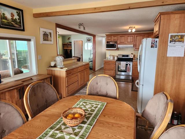 8350 Busk Road, House detached with 4 bedrooms, 3 bathrooms and 5 parking in Central Kootenay E BC | Image 25