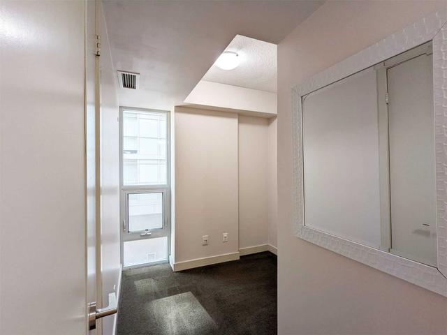 303 - 126 Simcoe St, Condo with 1 bedrooms, 1 bathrooms and 1 parking in Toronto ON | Image 8