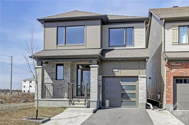 631 Rye Grass Way, House detached with 4 bedrooms, 3 bathrooms and 2 parking in Ottawa ON | Image 1