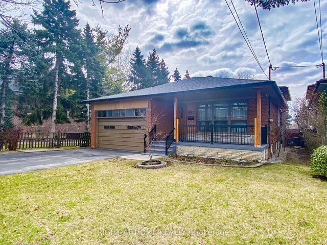 229 Rustic Rd, House detached with 4 bedrooms, 2 bathrooms and 6 parking in Toronto ON | Image 22