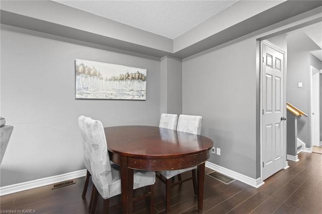 700 Mclean Court, House attached with 3 bedrooms, 1 bathrooms and 3 parking in Kingston ON | Image 3