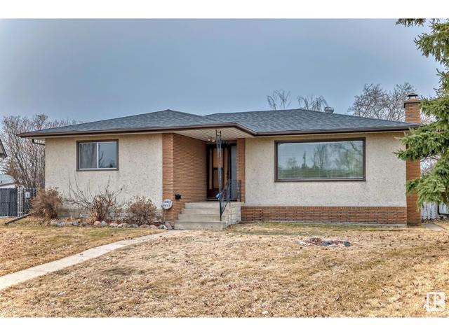 13303 64 St Nw, House detached with 3 bedrooms, 2 bathrooms and null parking in Edmonton AB | Image 3