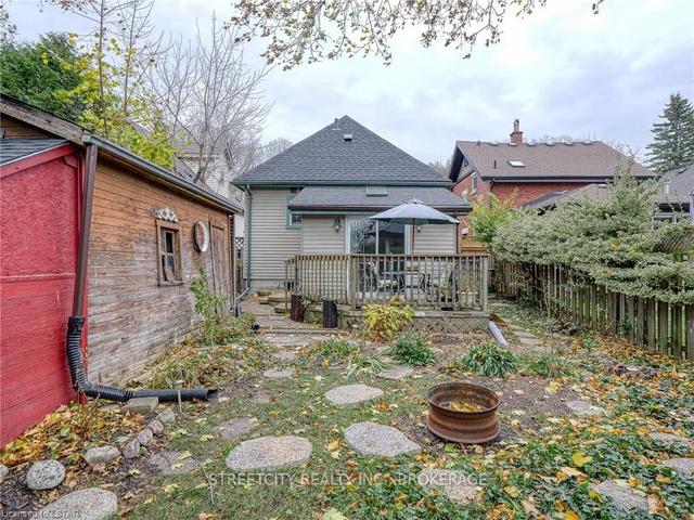 15 Southgate St, House detached with 2 bedrooms, 1 bathrooms and 2 parking in London ON | Image 27