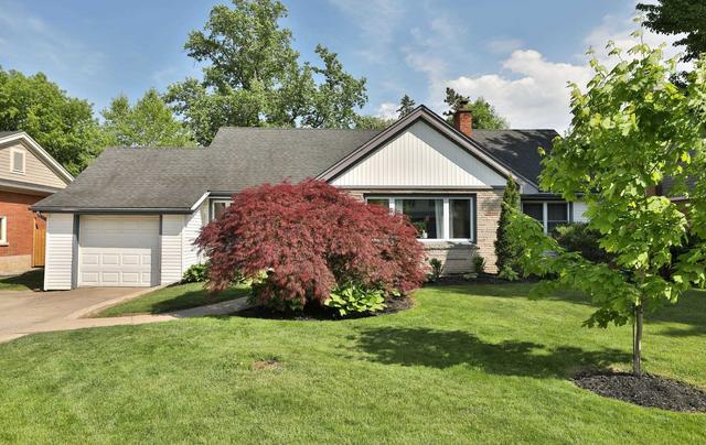 2078 Courtland Dr, House detached with 3 bedrooms, 3 bathrooms and 5 parking in Burlington ON | Image 23