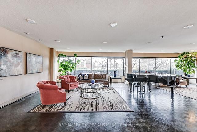 803 - 1400 Dixie Rd, Condo with 3 bedrooms, 3 bathrooms and 1 parking in Mississauga ON | Image 17