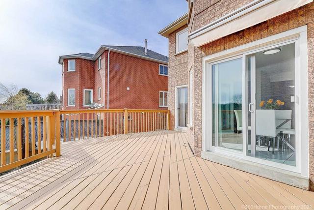74 Brookeview Dr, House detached with 3 bedrooms, 4 bathrooms and 6 parking in Aurora ON | Image 17