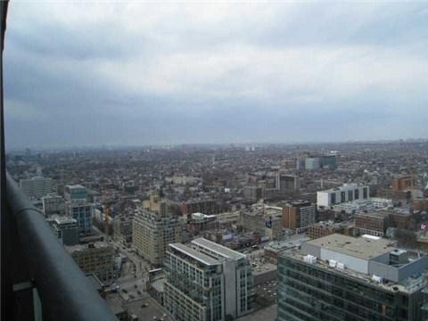 3902 - 101 Peter St, Condo with 0 bedrooms, 1 bathrooms and null parking in Toronto ON | Image 1