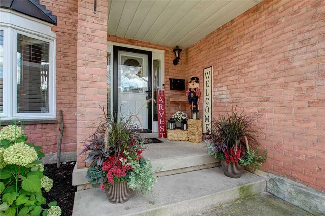 2445 Butternut Cres, House detached with 4 bedrooms, 4 bathrooms and 4 parking in Burlington ON | Image 12