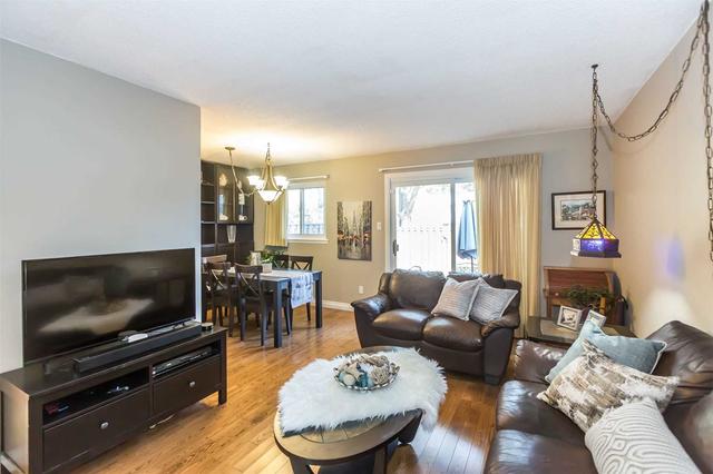 58 Porterfield Cres, Townhouse with 3 bedrooms, 2 bathrooms and 2 parking in Markham ON | Image 20
